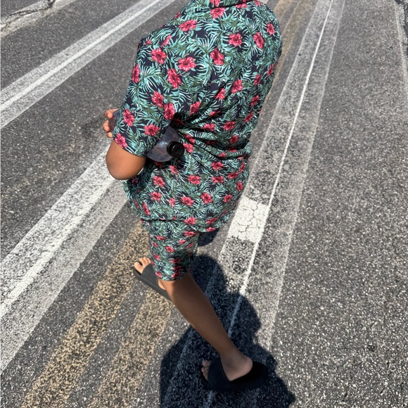 Boys Short Set - Picture 7 of 8